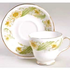 COPY 🇺🇦 Antique Bone Fine China teacup w sauser